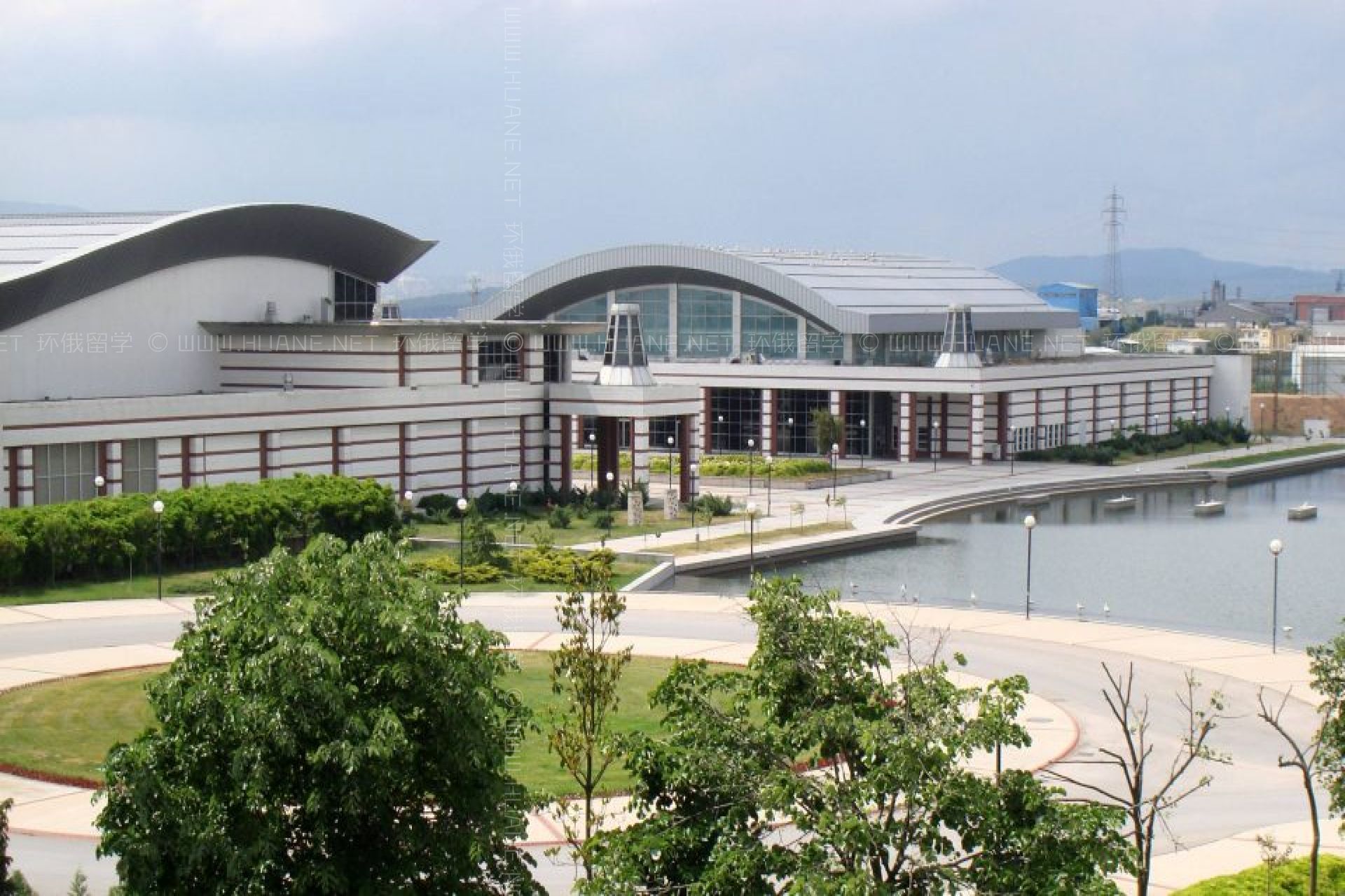 薩班克大學