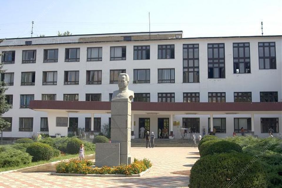 生物資源與環(huán)境管理學院