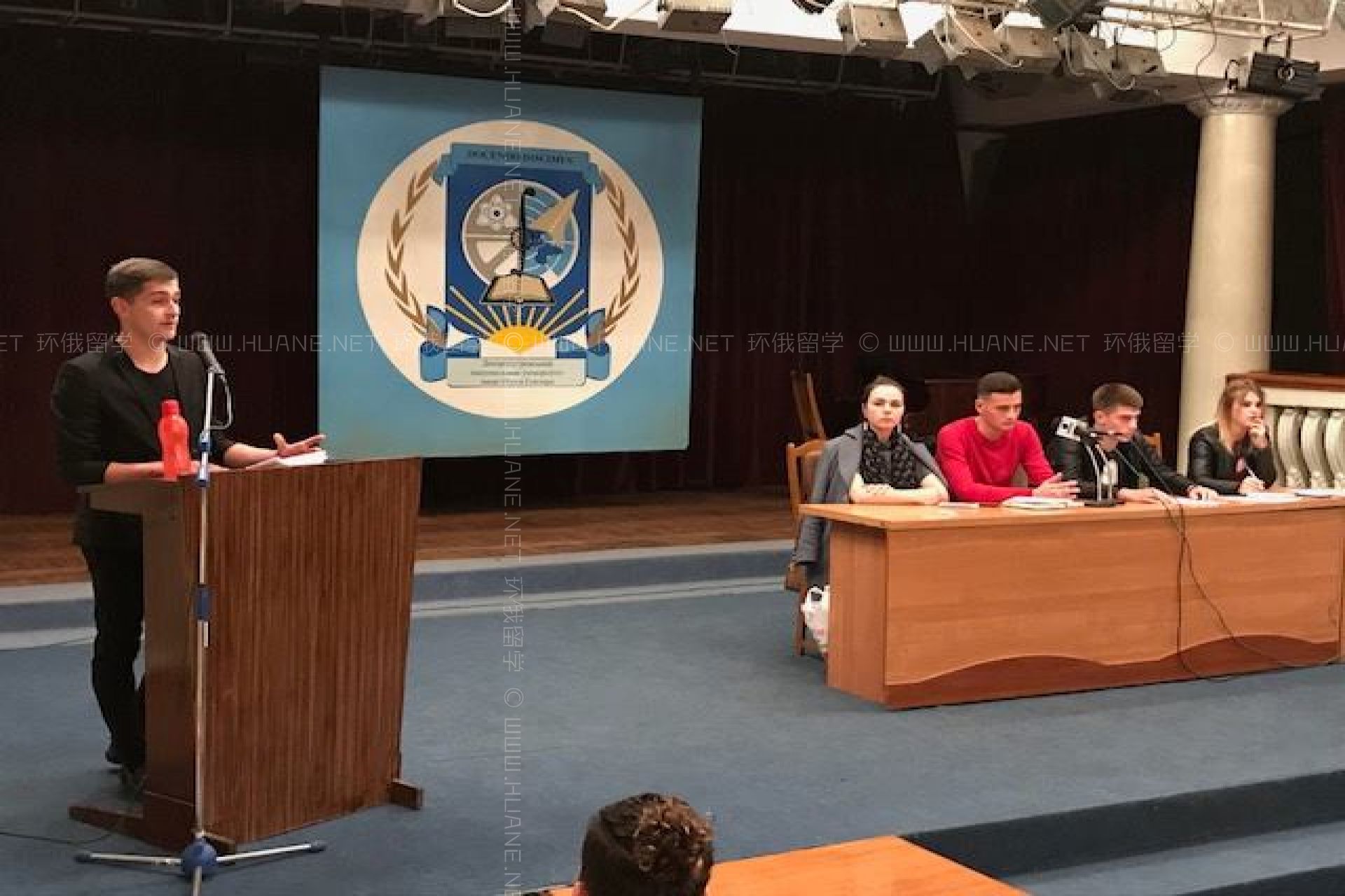 第聶伯彼得羅夫斯克奧萊斯·霍沙爾國立大學