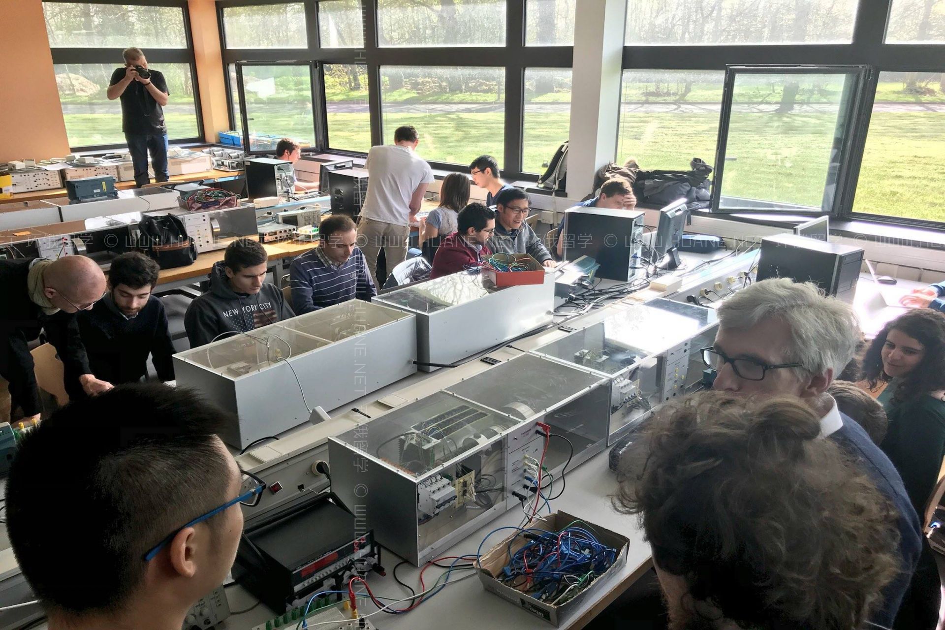 中央理工高等電力學院