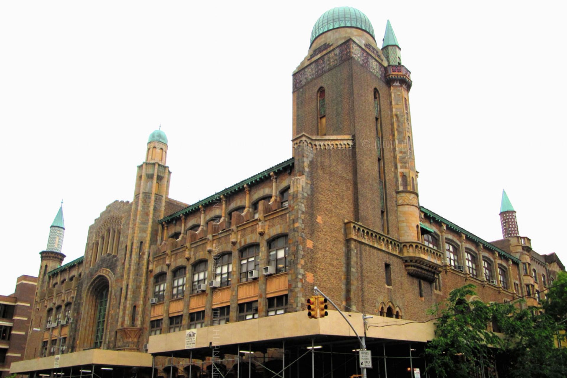 葉史瓦大學(xué)